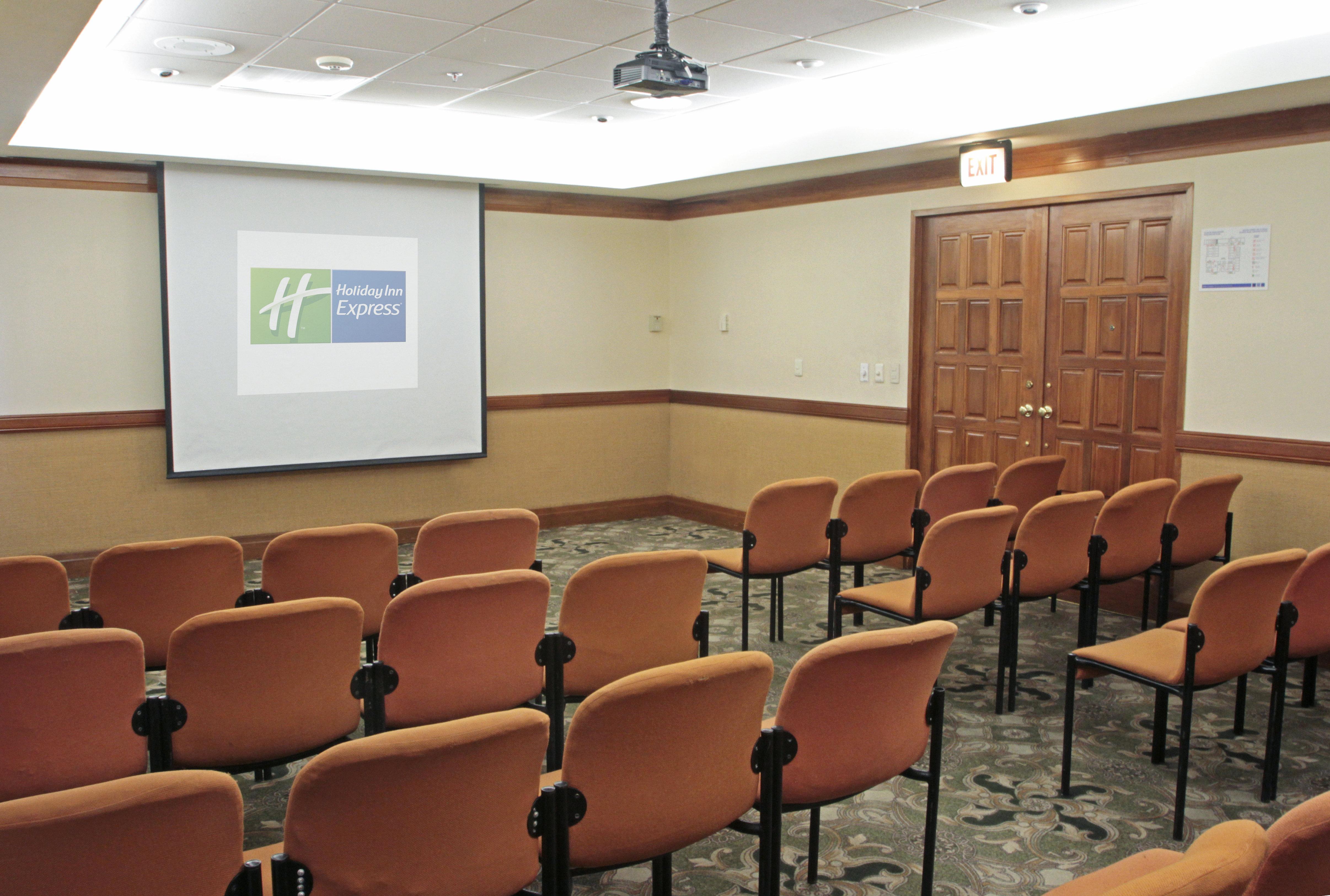 Holiday Inn Express Monterrey Galerias-San Jeronimo By Ihg Kültér fotó